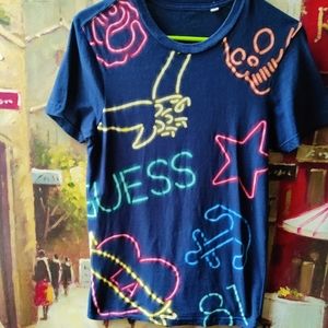 -Guess t-shirt